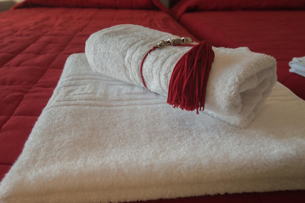 Elpidis Villa Kokkinos Pirgos Room photo